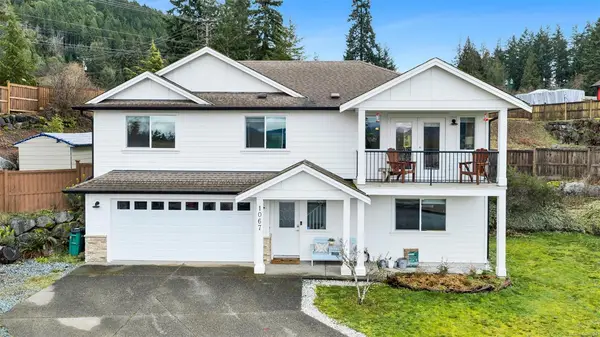 1067 Lisa Close, Shawnigan Lake BC V8H 2H8 - 4 bed, 3 bath in Shawnigan Lake