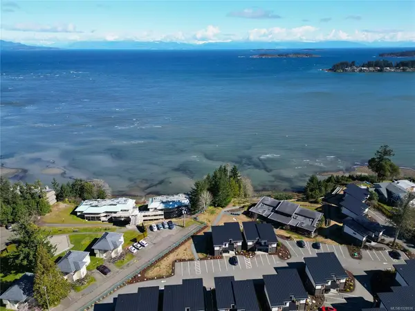 1175 Resort Dr # 55, Parksville BC V9P 2E3 - 2 bed, 3 bath in Parksville