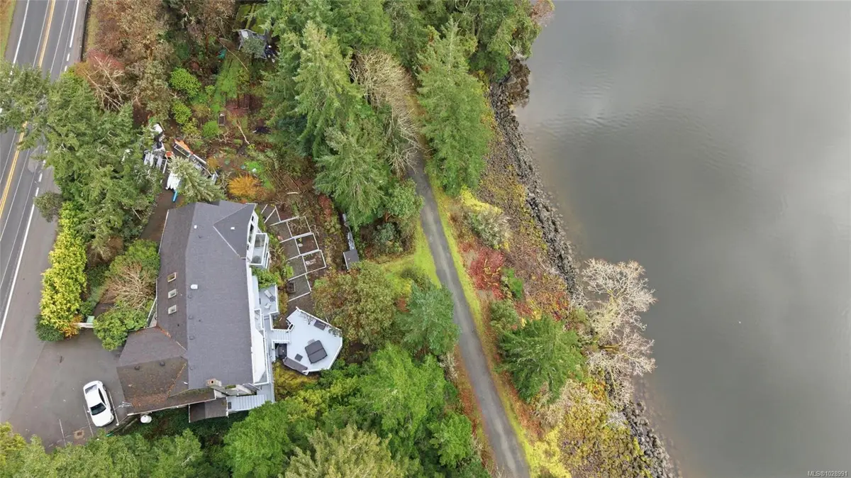 5301 Sooke Rd, Sooke BC V9Z 0E8