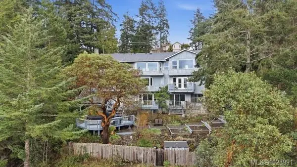 5301 Sooke Rd, Sooke BC V9Z 0E8 - 6 bed, 7 bath in Sooke