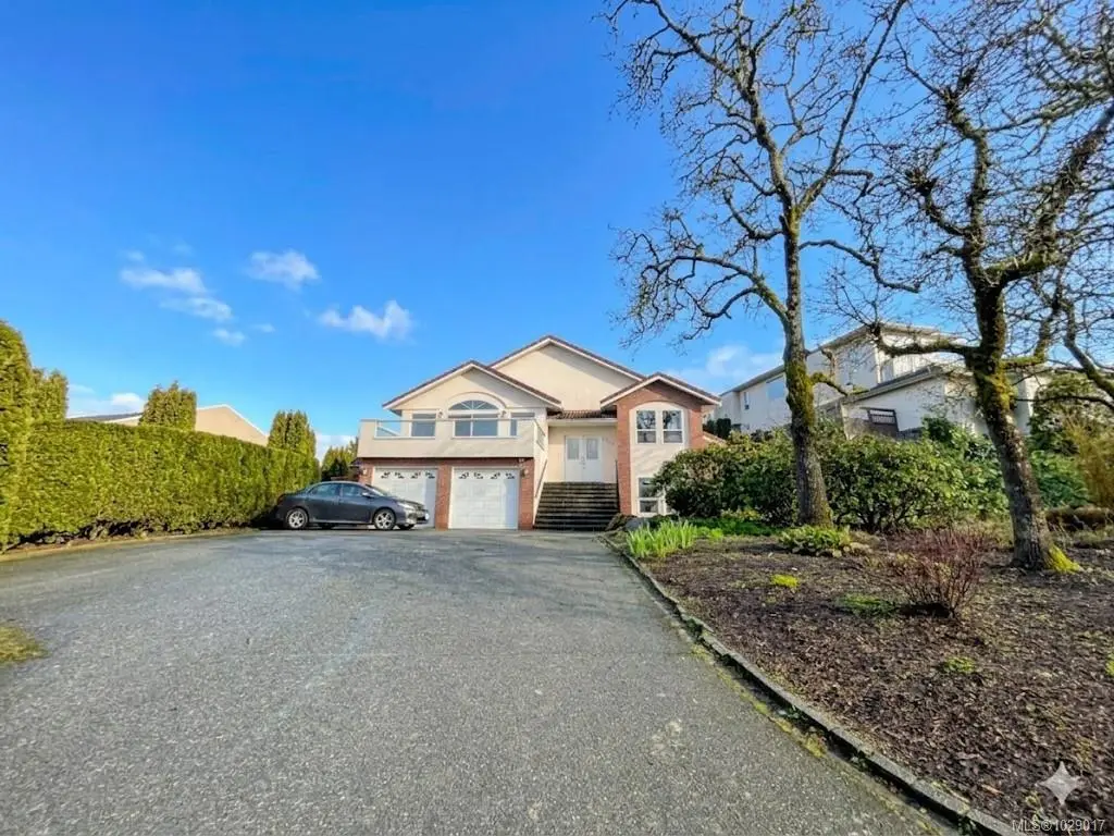 4268 Westervelt Pl, Saanich BC V8X 4W5
