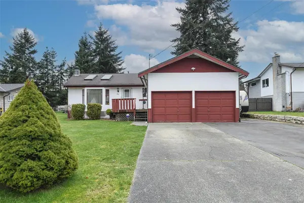 61 Salsbury Rd, Courtenay BC V9N 9L6 - 3 bed, 2 bath in Courtenay