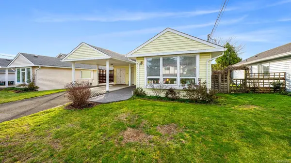 660 25th St, Courtenay BC V9N 8J3 - 2 bed, 2 bath in Courtenay