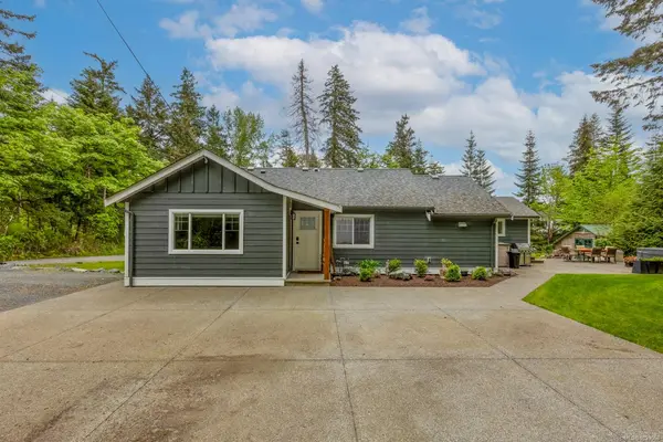 3671 Thomson Rd, Courtenay BC V9N 9T5 - 2 bed, 2 bath in Courtenay