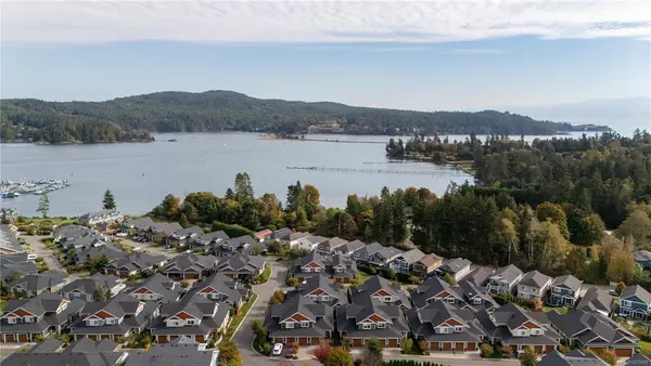 6995 Nordin Rd # 256, Sooke BC V9Z 1L4 - 3 bed, 3 bath in Sooke