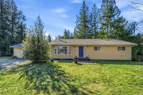 3829 Wild Rd, Whiskey Creek BC V9K 1V6 - 3 bed, 2 bath in Whiskey Creek