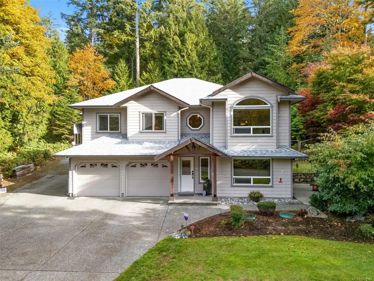 1193 Garden Gate Dr, Central Saanich BC V8M 2H6