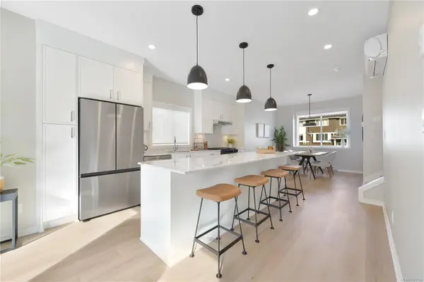 1511 Atlas Dr, Langford BC V9B 7C4 - 2 bed, 3 bath in Langford