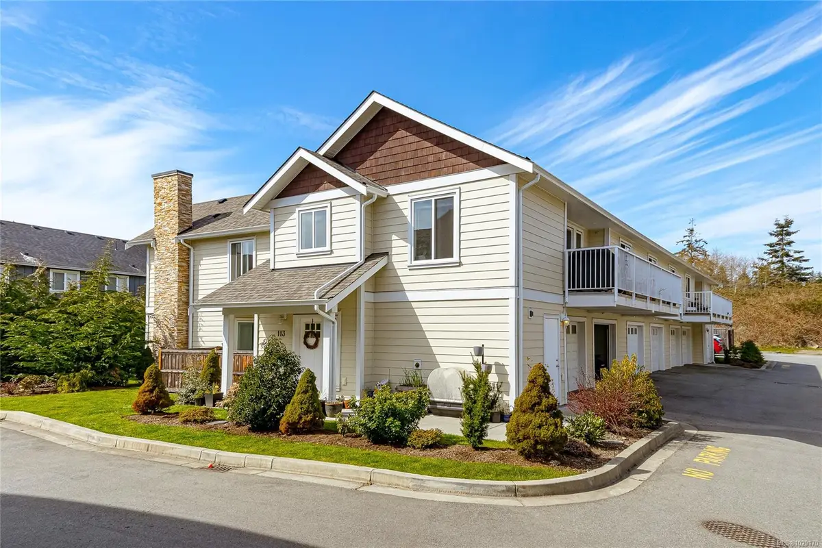 2038 Gatewood Rd #113, Sooke BC V9Z 0L6