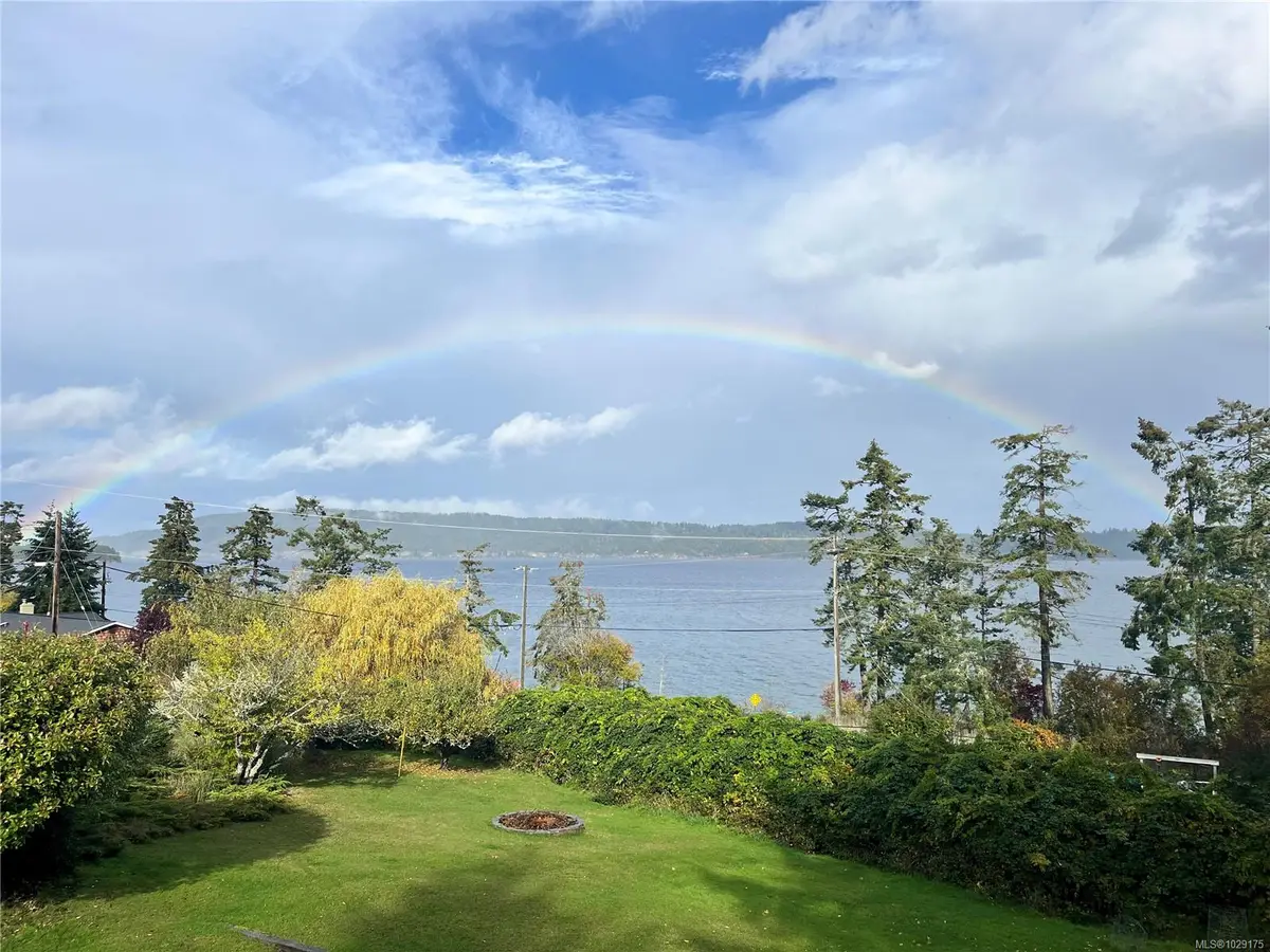 321 Maliview Dr, Salt Spring BC V8K 2P7
