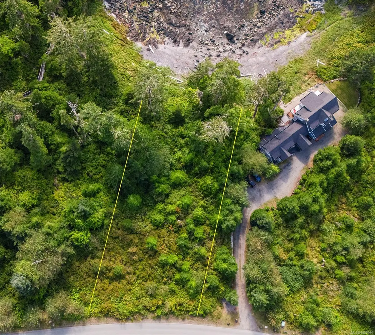 518 Marine Dr, Ucluelet BC V0R 3A0