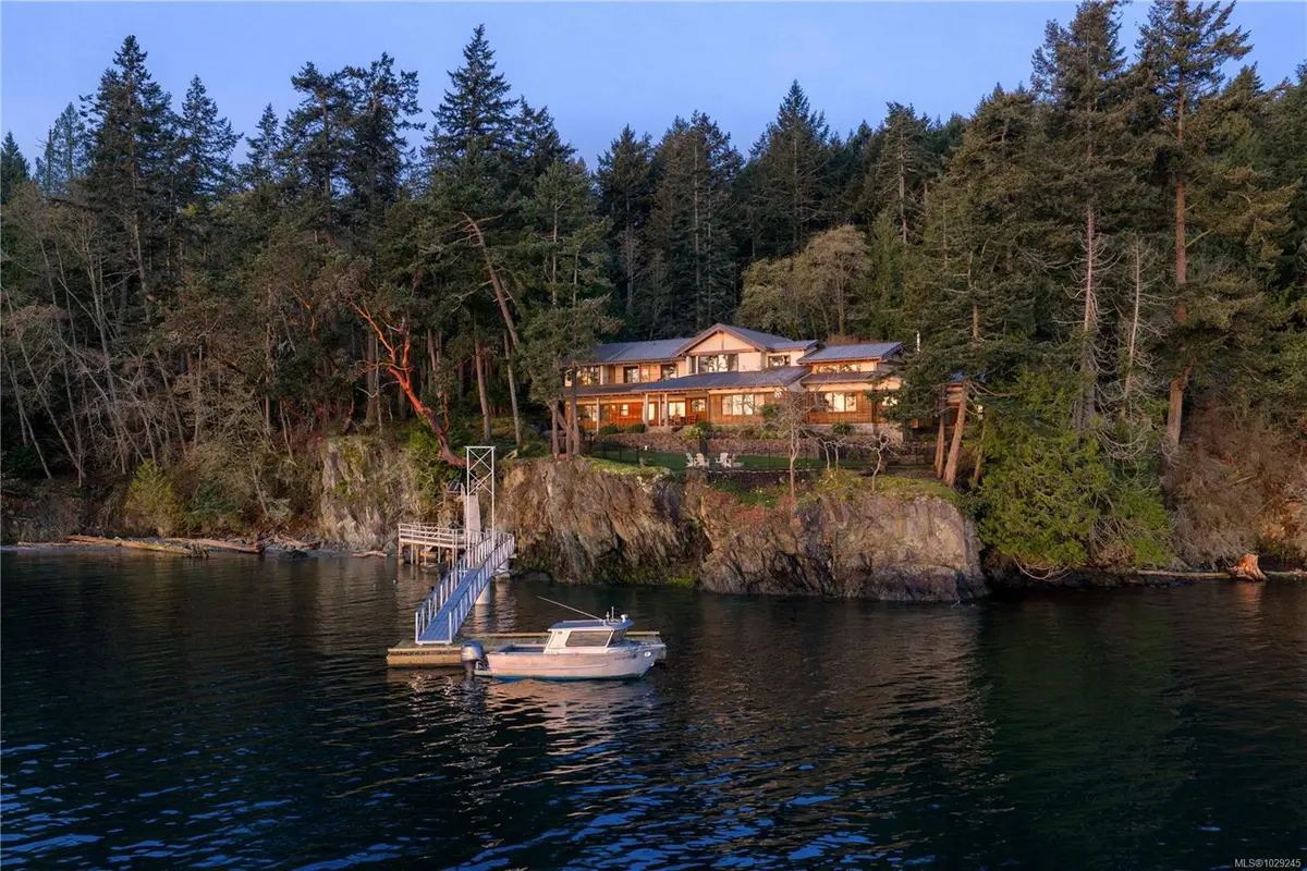 250 Holmes Rd, Salt Spring BC V8K 1T6