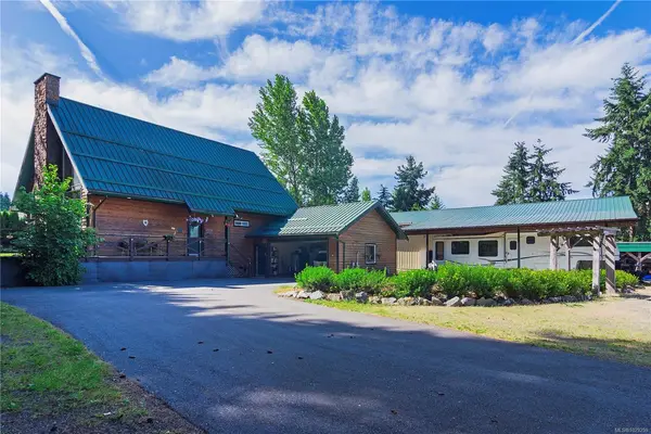 12270/12272 Chandler Rd, Ladysmith BC V9G 1J5 - 3 bed, 2 bath in Ladysmith