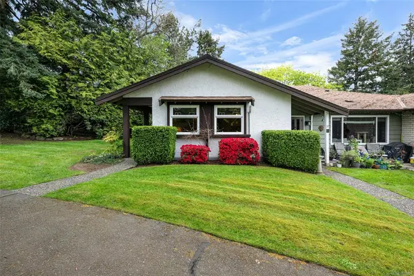 278 Island Hwy # 38, View Royal BC V9B 1G5