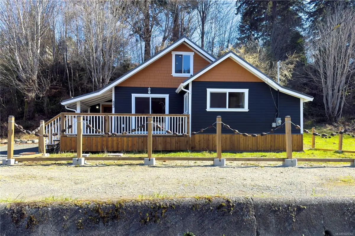 683 Green Rd, Quadra Island BC V0P 1N0