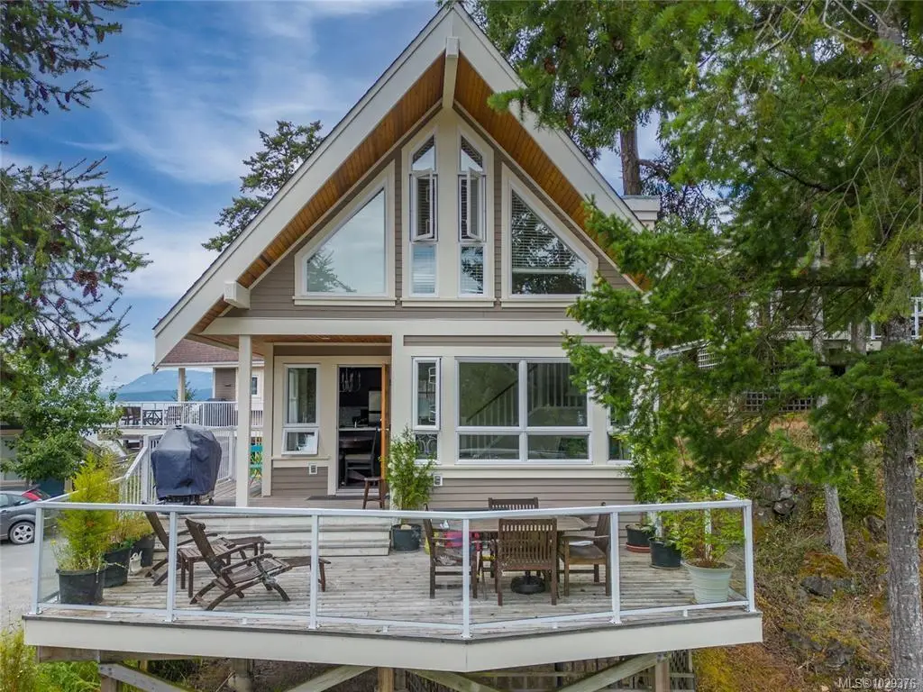 2315 Mackinnon Rd # 15B, Pender Island BC V0N 2M1