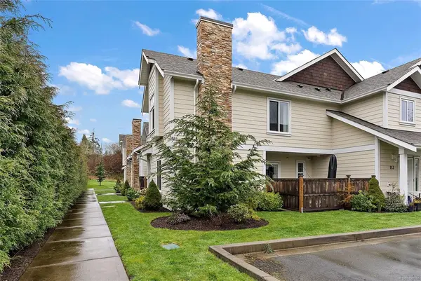 2038 Gatewood Rd # 114, Sooke BC V9Z 1L7 - 2 bed, 3 bath in Sooke