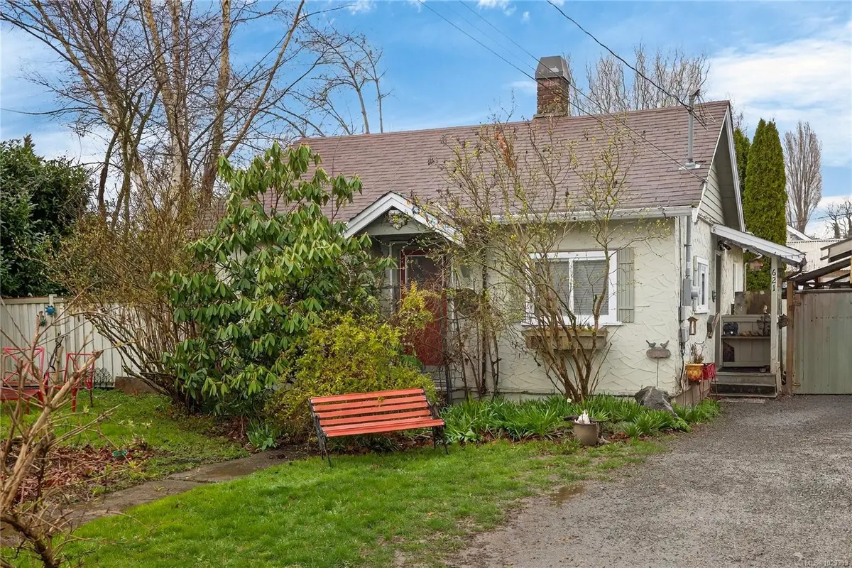 621 Coronation Ave, Duncan BC V9L 2V1