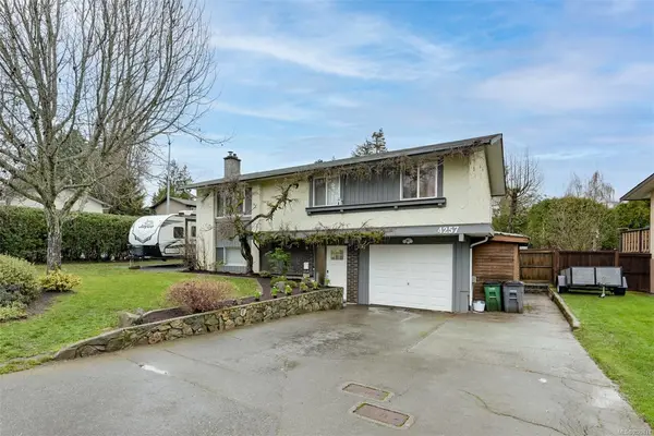 4257 Eastridge Cres, Saanich BC V8Z 6B5