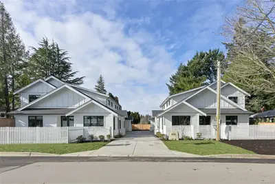 5032 Wesley Rd # 1, Saanich BC V8Y 1Z4