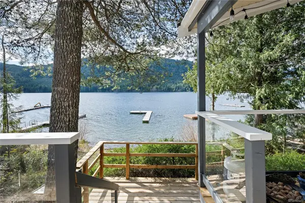 3470 Horne Lake Caves Rd, Qualicum Beach BC V9K 2L7 - 4 bed, 2 bath in Qualicum Beach