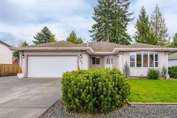 1149 Walkem Rd, Ladysmith BC V9G 1P7 - 3 bed, 2 bath in Ladysmith