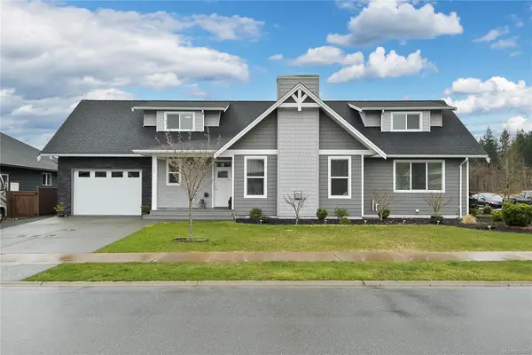 727 Sitka St, Campbell River BC V9H 0E6 - 3 bed, 3 bath in Campbell River