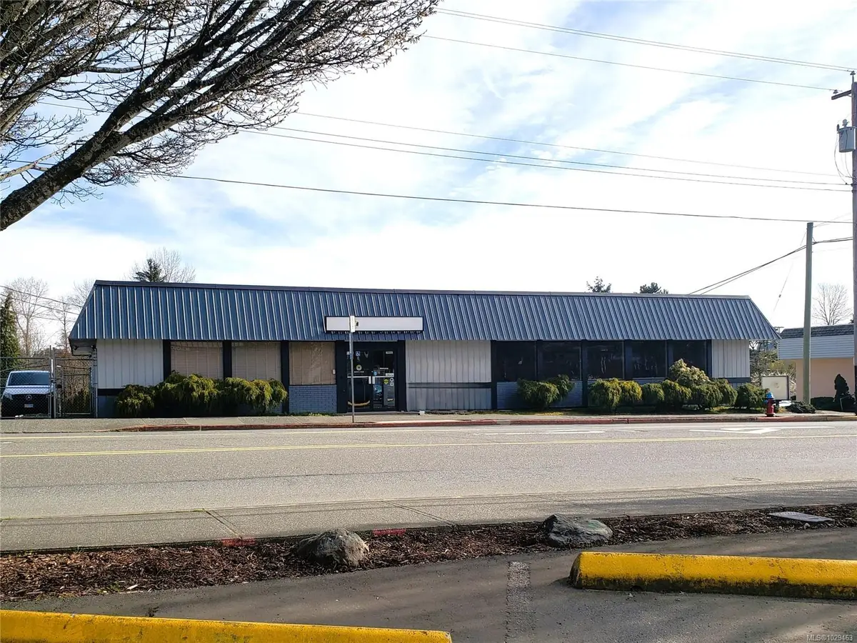 1070 Cliffe Ave, Courtenay BC V9N 2J7