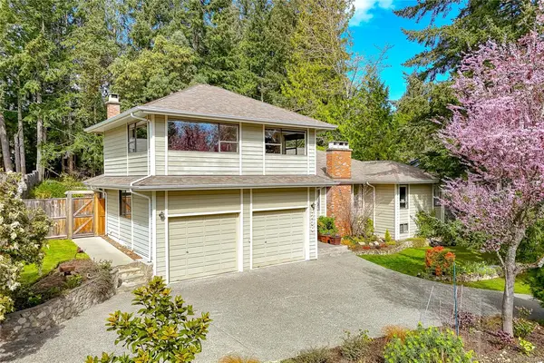 1730 Lopez Pl, North Saanich BC V8L 4X5 - 4 bed, 3 bath in North Saanich