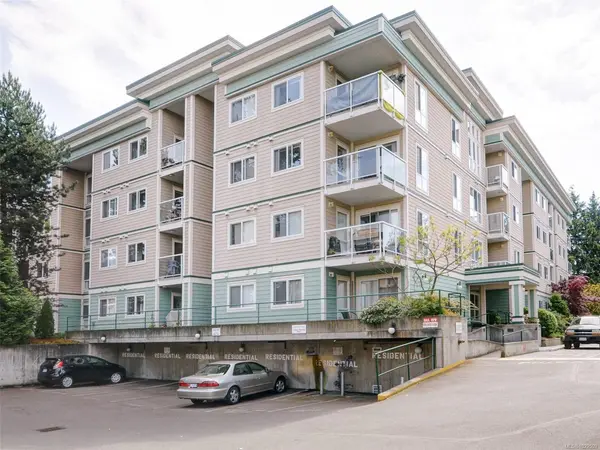 689 Bay St # 203, Victoria BC V8T 5H9 - 2 bed, 2 bath in Victoria