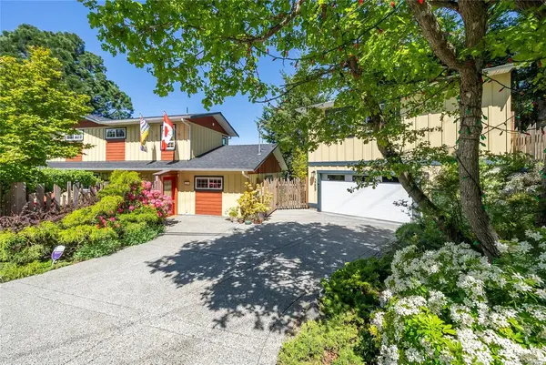 3259 Dolphin Dr, Nanoose Bay BC V9P 9J1 - 4 bed, 4 bath in Nanoose Bay