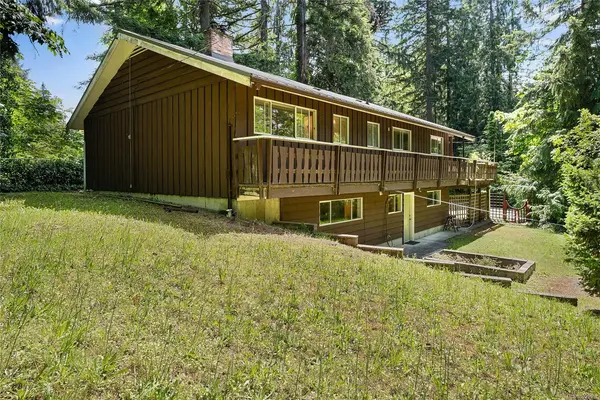 3795 GLENORA Rd, Duncan BC V9L 6S5 - 4 bed, 3 bath in Duncan