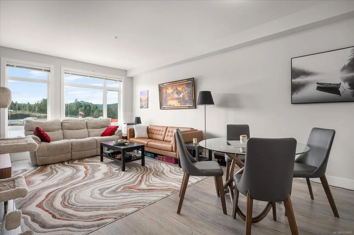 6540 Metral Dr # 405, Nanaimo BC V9L 0L8