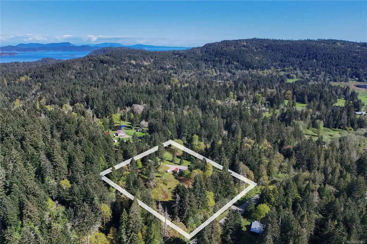 1279 Fulford-Ganges Rd, Salt Spring BC V8K 2B3