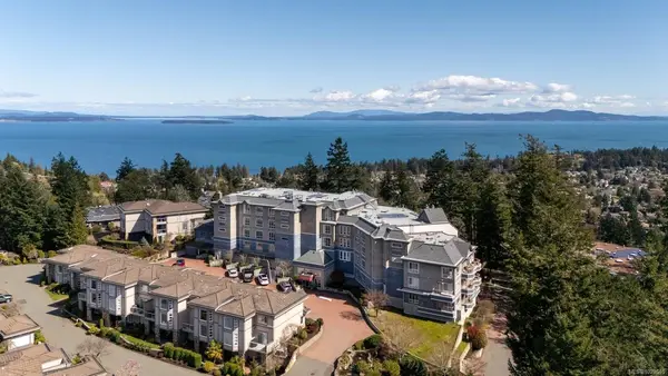 940 Boulderwood Rise # 406, Saanich BC V8Y 3G5 - 2 bed, 2 bath in Saanich