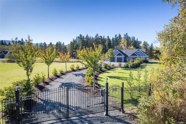 939 Virginia Rd, Coombs BC V0R 1M0 - 4 bed, 3.0 bath in Coombs
