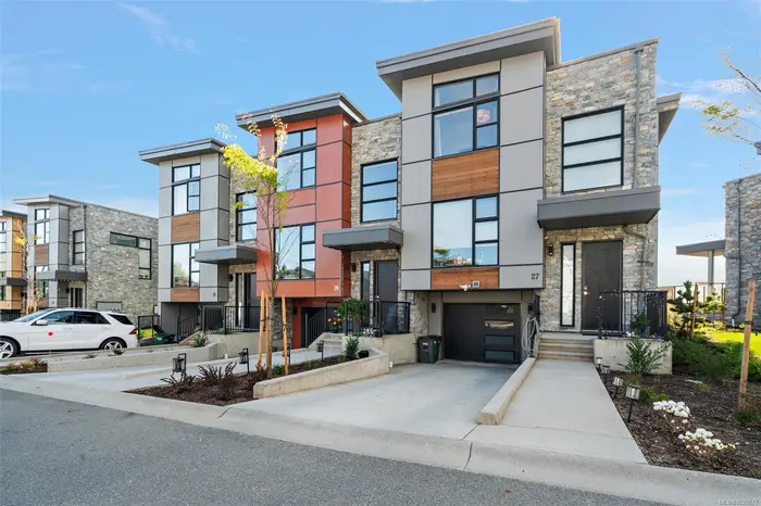 4253 Dieppe Rd # 26, Saanich BC V8X 2N2