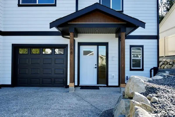 668 Sanderson Rd, Ladysmith BC V9G 0A7 - 3 bed, 3 bath in Ladysmith