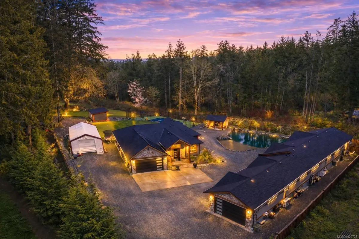 3215 Pinder Pl, Cobble Hill BC V8H 0B4