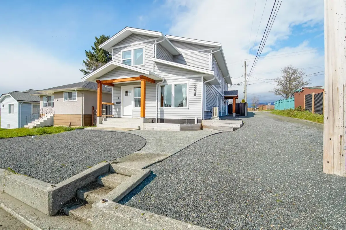 4561 Bute St, Port Alberni BC V9Y 3N1