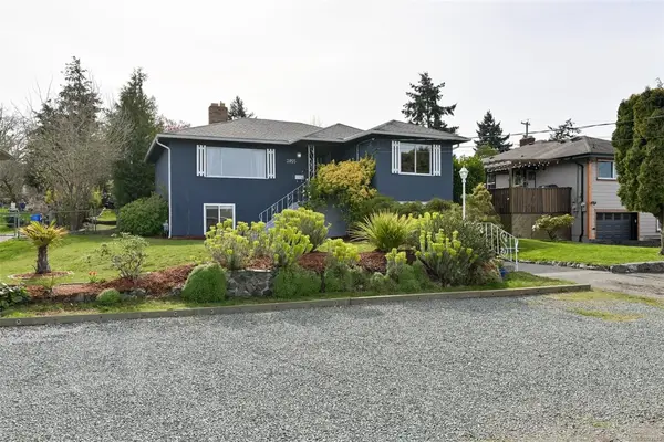 3855 Seaton St, Saanich BC V8Z 3W7