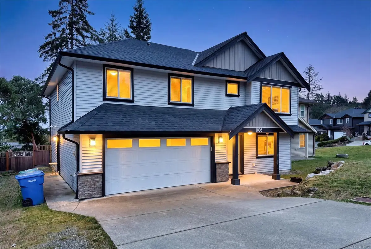 1098 Shelby Ann Ave, Nanaimo BC V9R 0H5