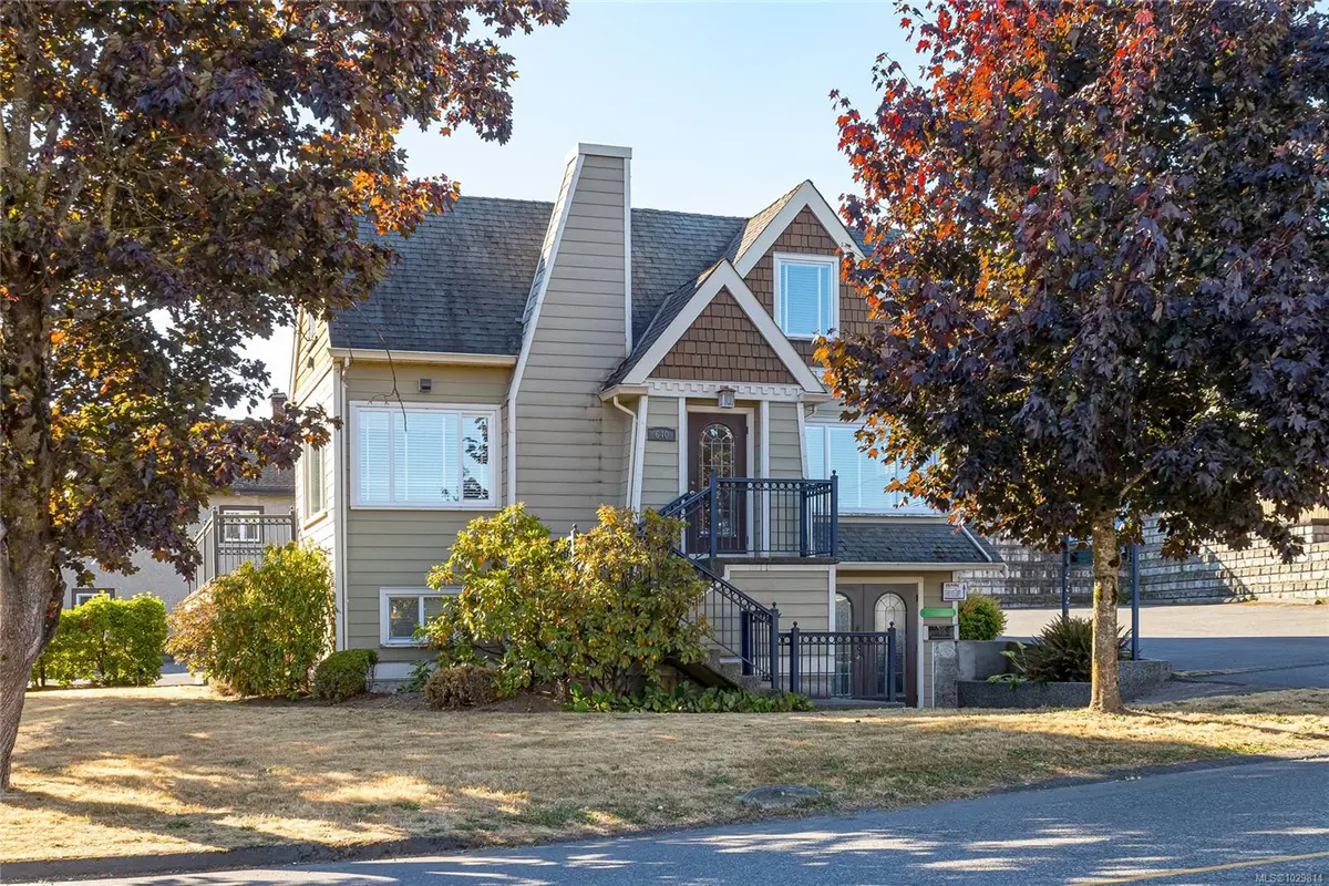 640 Esplanade Ave, Ladysmith BC V9G 1A3