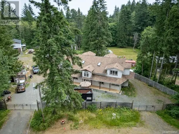 2524 MacAulay Rd, Black Creek BC V9J 1B5 - 4 bed, 3 bath in Black Creek