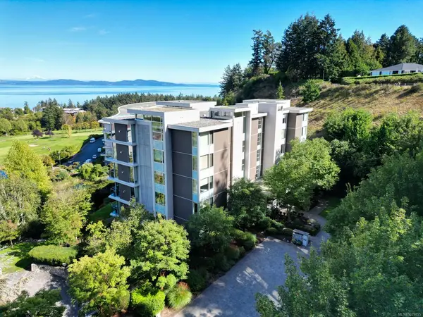 738 Sayward Hill Terr # 302, Saanich BC V8Y 3K1 - 2 bed, 2 bath in Saanich