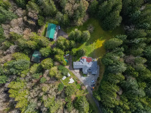 3105 Cameron-Taggart Rd, Cobble Hill BC V8H 0B6