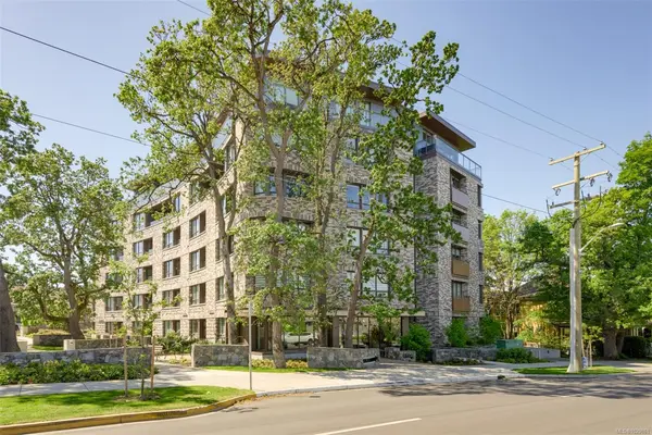 1201 Fort St # 211, Victoria BC V8V 0G1 - 2 bed, 2 bath in Victoria