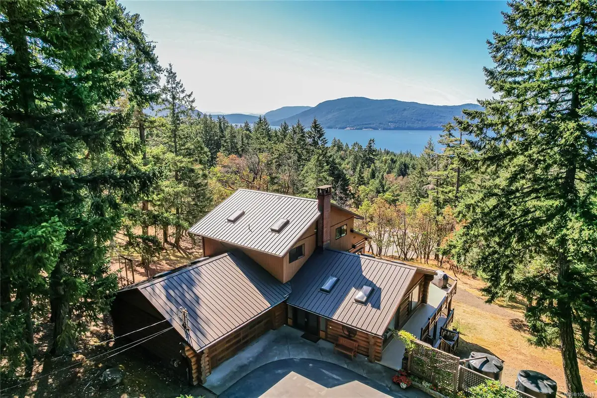 108 Tern Rd, Salt Spring BC V8K 1G9