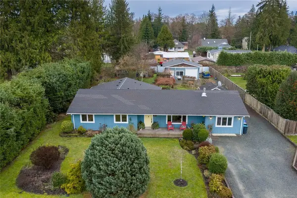 816 Woodland Dr, Parksville BC V9P 1Z2 - 3 bed, 3 bath in Parksville