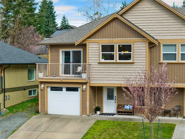 1424 Alder St S # 13, Campbell River BC V9W 0B4 - 4 bed, 3 bath in Campbell River